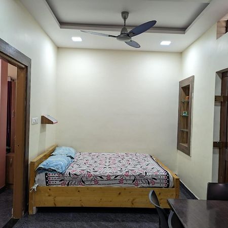 Vijayanagara Home Stay Hampi Esterno foto