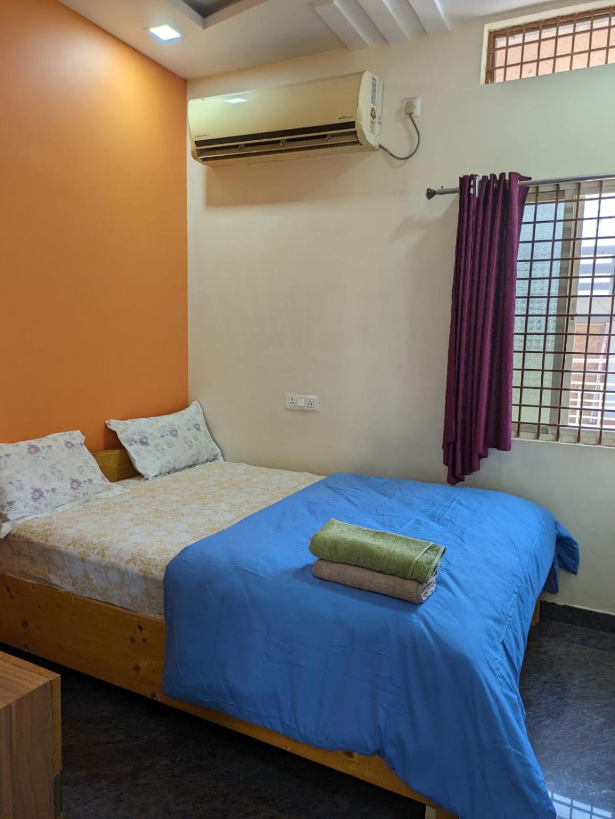 Vijayanagara Home Stay Hampi Esterno foto