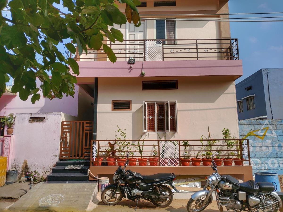 Vijayanagara Home Stay Hampi Esterno foto