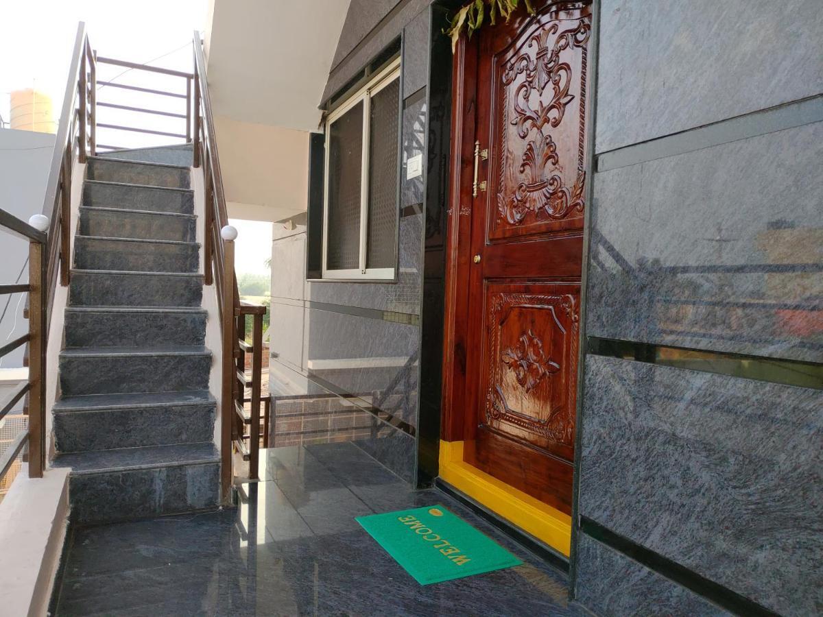 Vijayanagara Home Stay Hampi Esterno foto